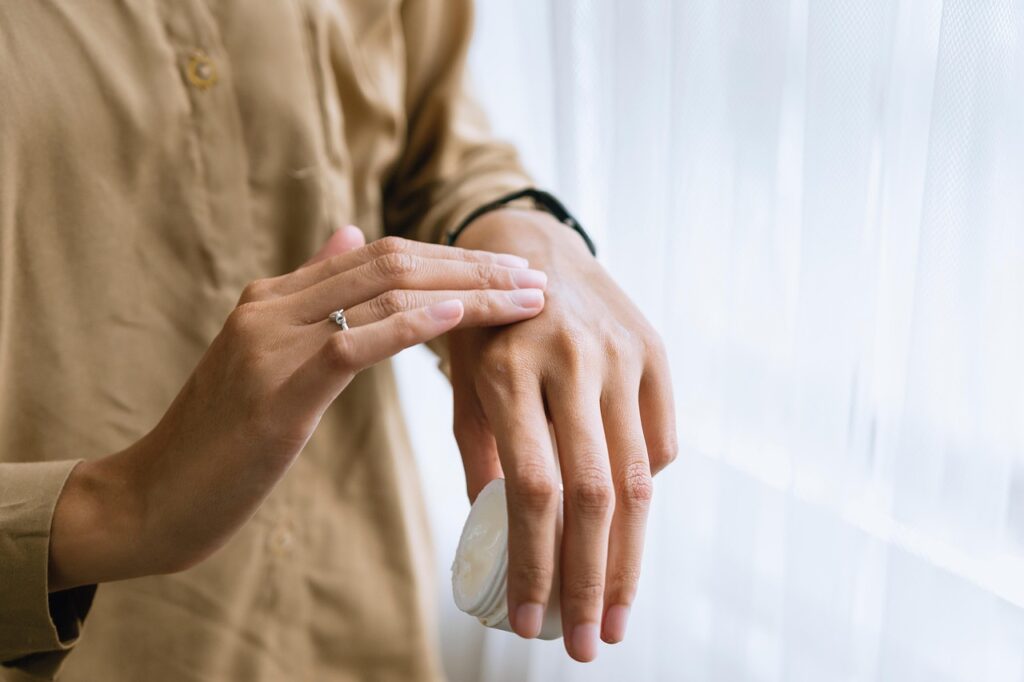 敏感肌の人におすすめの春のシワケアは低刺激でできる？
